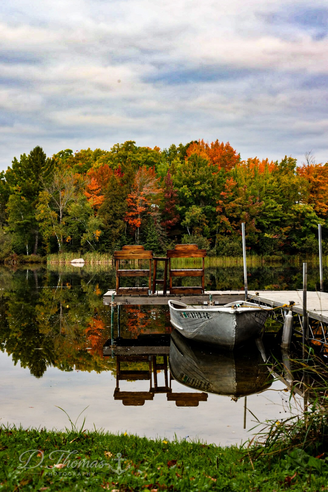 Autumn lake and rowboat — D. Thomas Photography